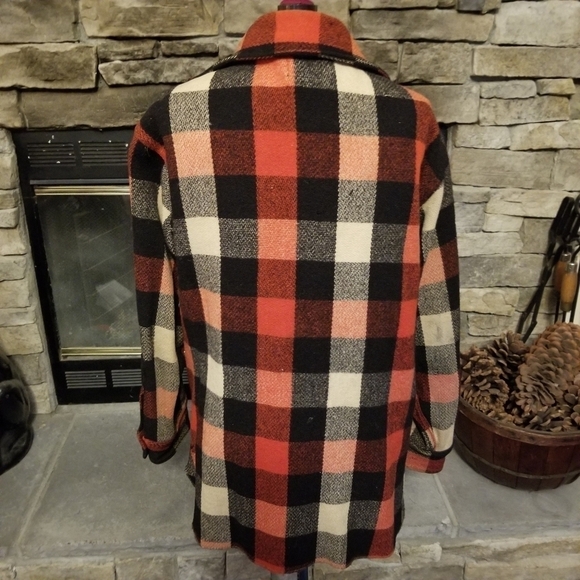 Vintage 1940s Woolrich Plaid Wool Jacket - Picture 3 of 7